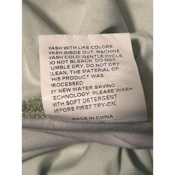 VGUC Women's Wicked Long Sleeve T Shirt Elphaba Wicked Witch Size Large - Picture 4 of 5